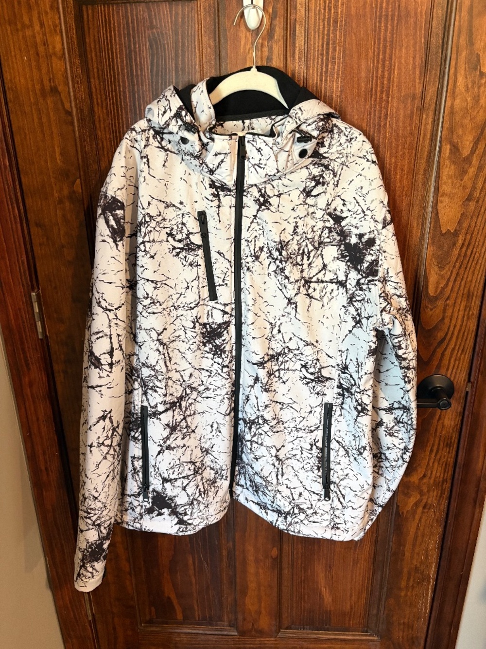 ZYIA Active XXL Mount Elbrus Squall coat, removable hood and adjustable wrist